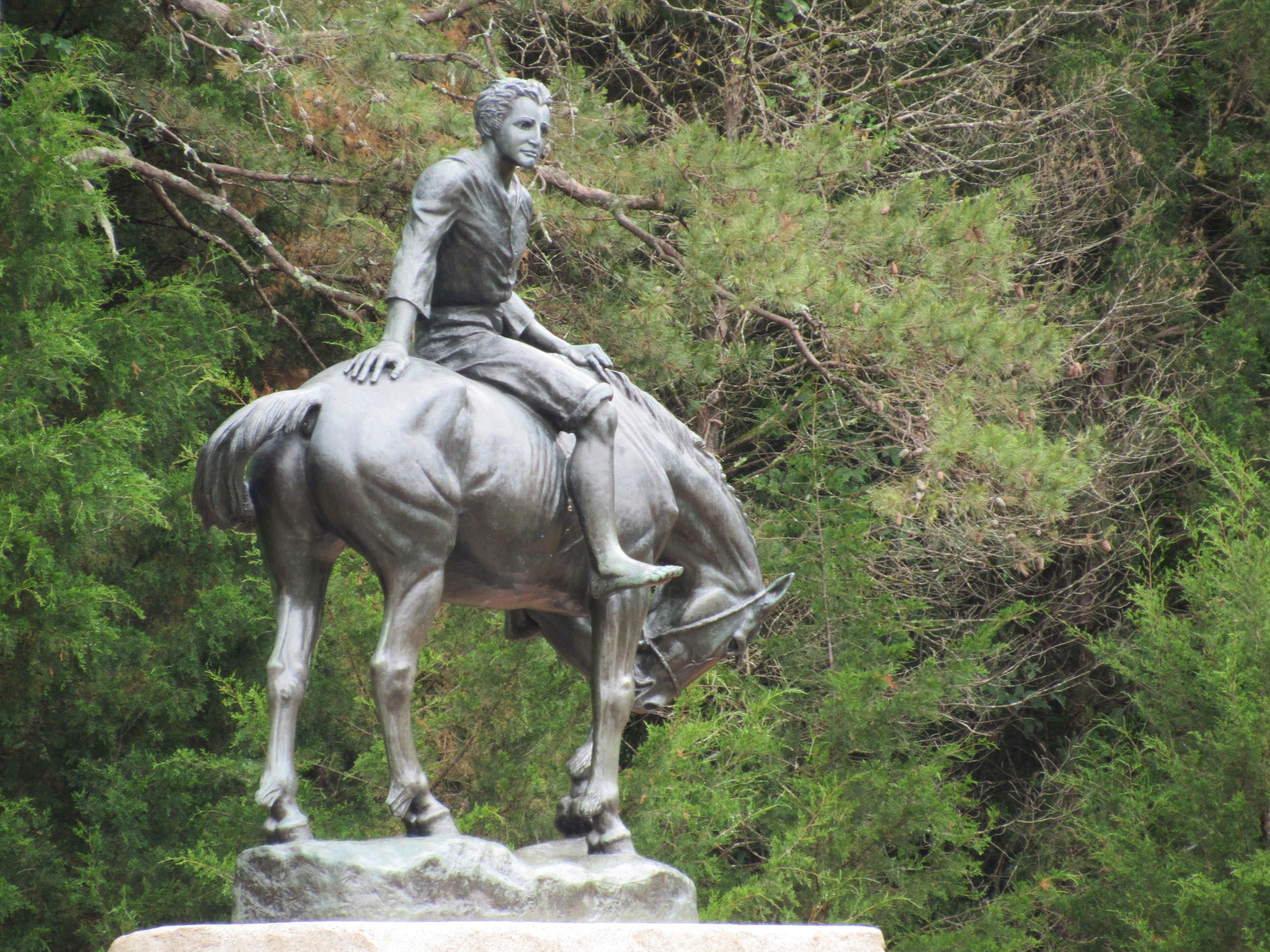 Boy of the Waxhaws sculpture at Andrew Jackson State Park