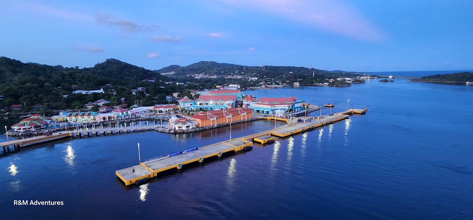 Lead image from the original R&M Coxen Hole, Roatán album