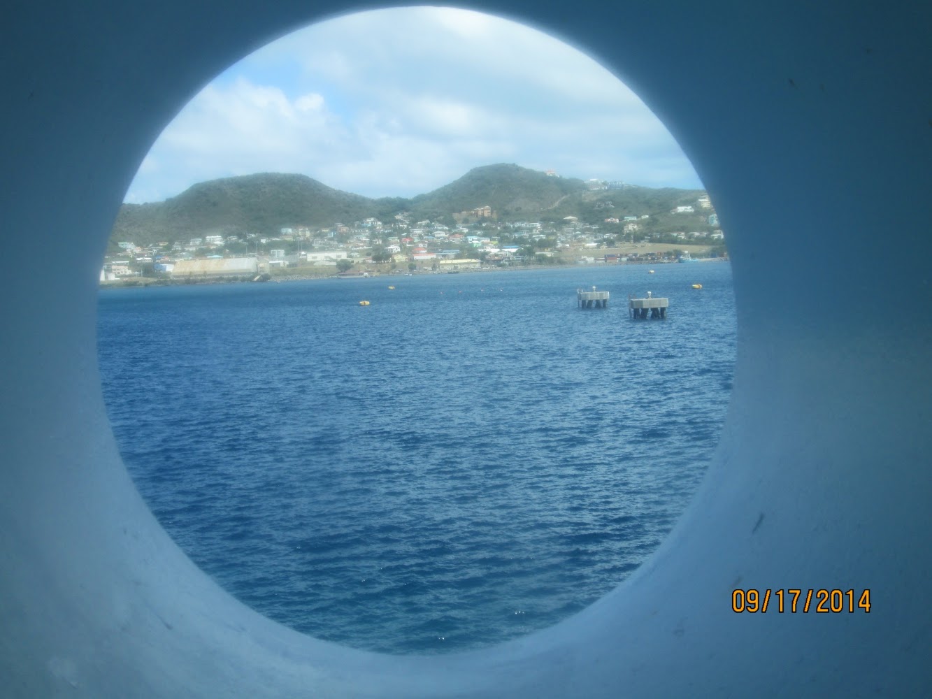 Lead image from the original R&M St. Kitts album