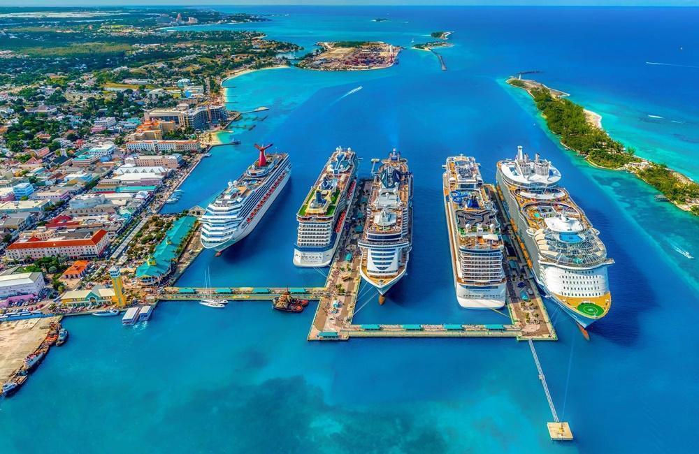 Cruise ships docked in Nassau Bahamas