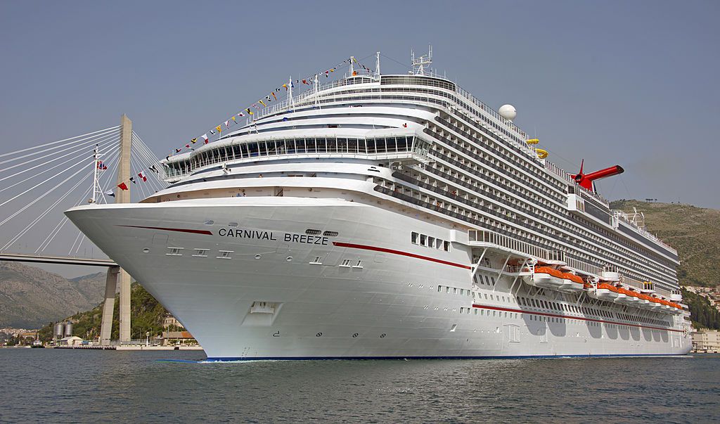 Carnival Breeze